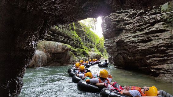 Petualangan Body Rafting Seru di Pangandaran: Jelajahi Citumang, Ciwayang, Batu Lumpang, Santirah, dan Green Canyon