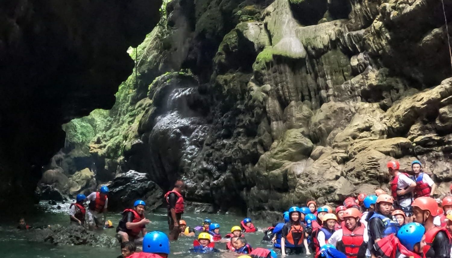 Body Rafting Green Canyon