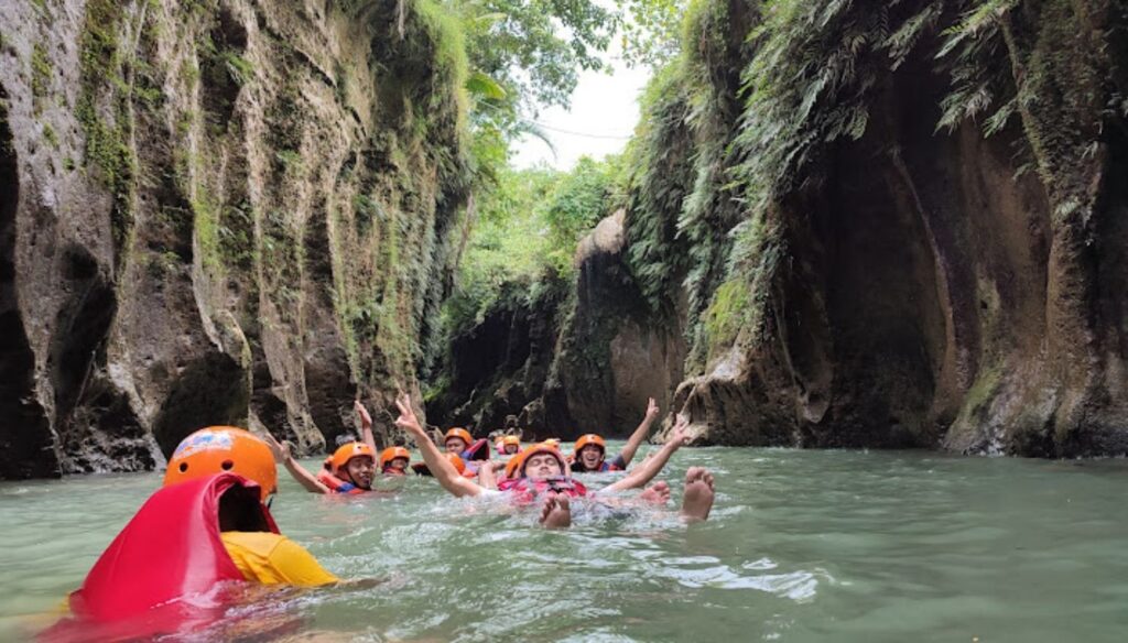 Body Rafting Ciwayang